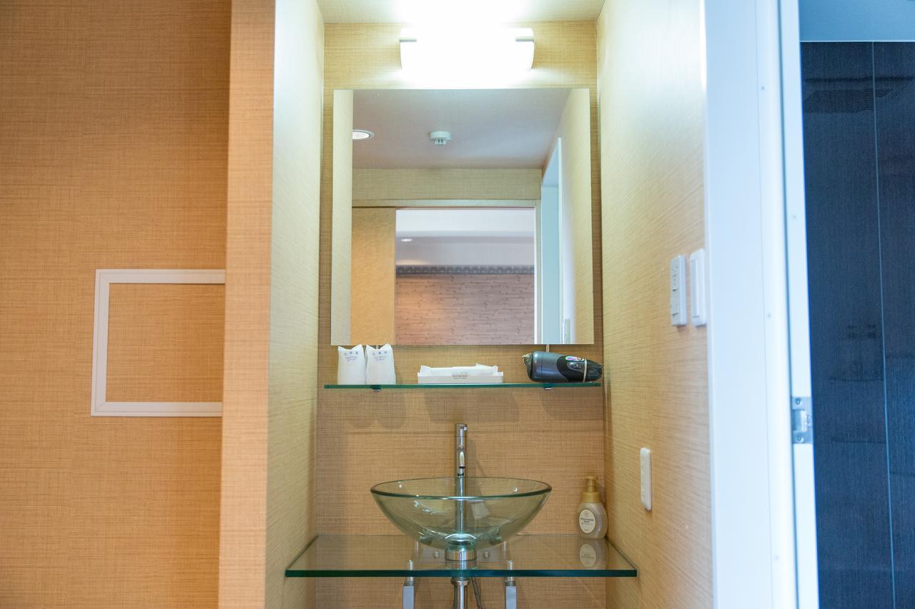 Uehonmachi Plaza Hotel (Adults Only) Osaka Bagian luar foto