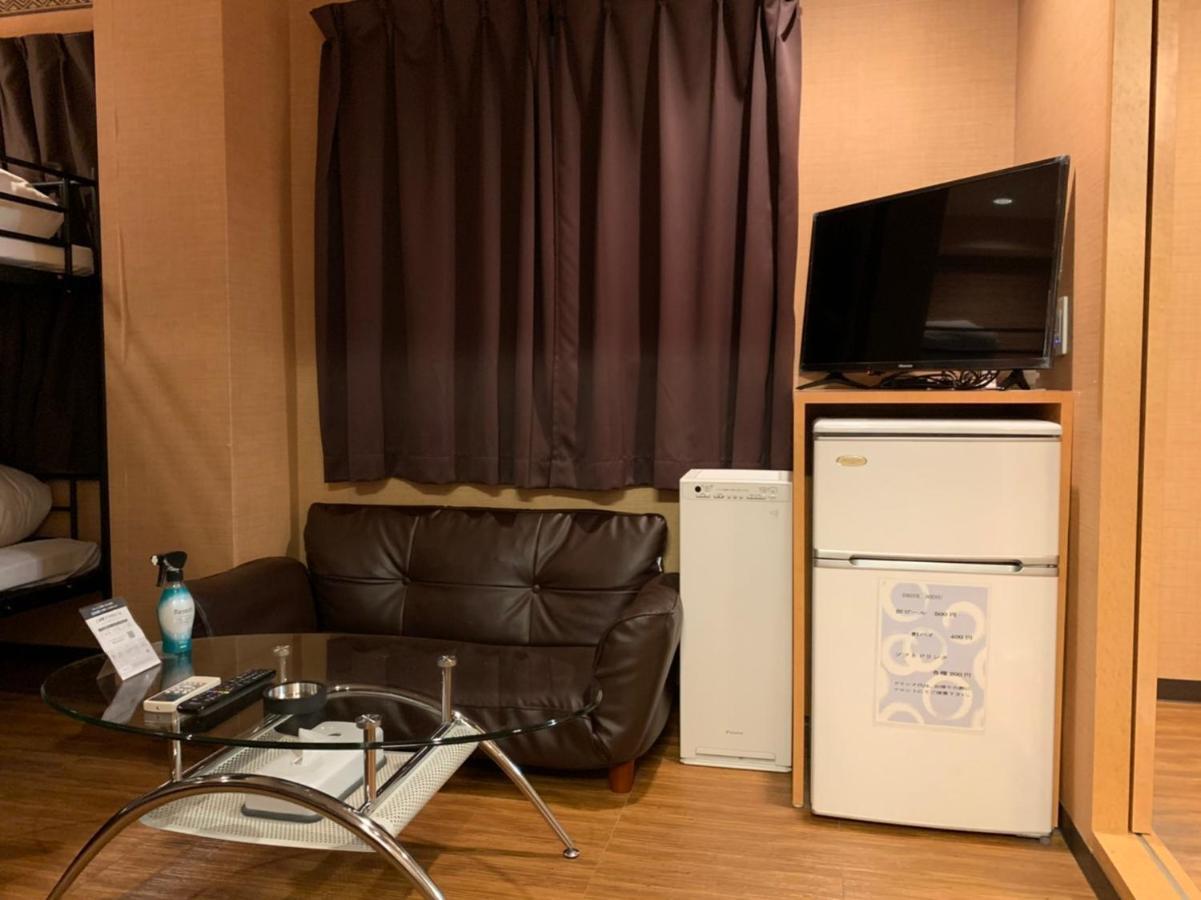 Uehonmachi Plaza Hotel (Adults Only) Osaka Bagian luar foto