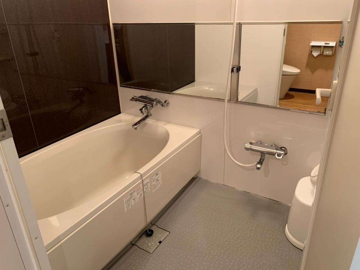 Uehonmachi Plaza Hotel (Adults Only) Osaka Bagian luar foto